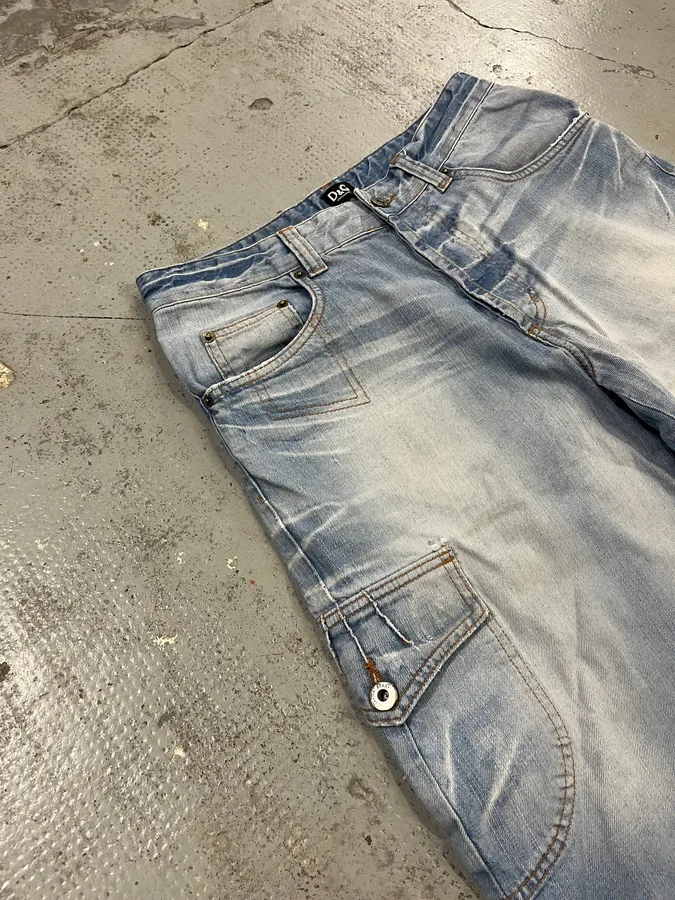 SS2006 Dolce & Gabbana Light Blue Denim Cargo Shorts - Image 8