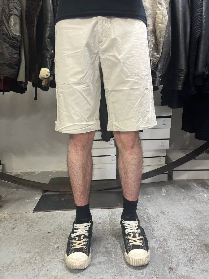 SS2007 Prada Light Beige Simple Shorts - Image 3