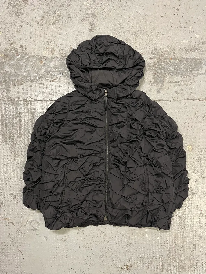 SS2007 Prada Relief Abstract Black Windbreaker Nylon Jacket - Image 4