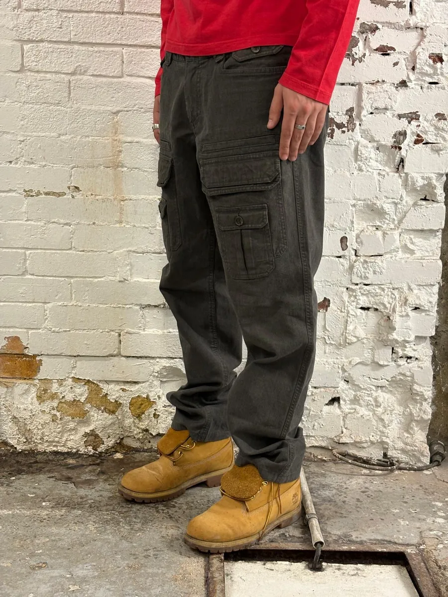SS2008 Dolce & Gabbana Multi-Pocket Cargo Grey Pants - Image 2