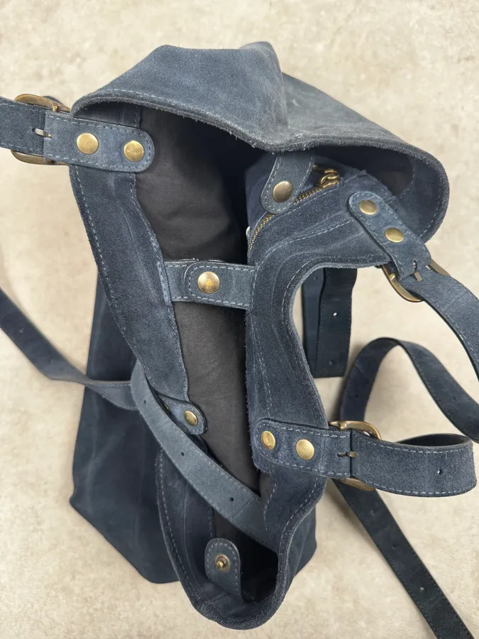 SS2010 Maison Margiela Navy Textured Suede Handle Bag - Image 11