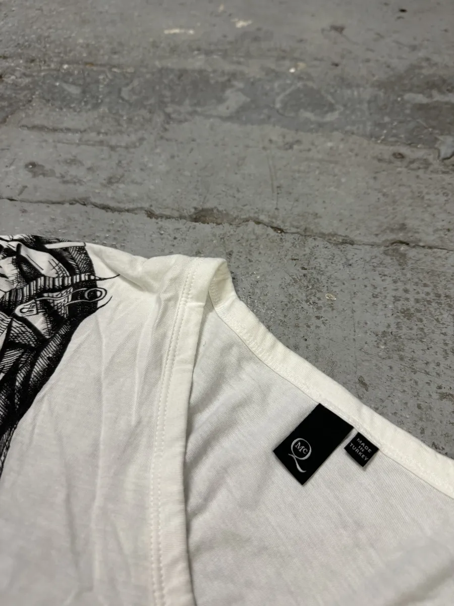 SS2011 Alexander McQueen Black & White Eagle V Neck T-Shirt - Image 8