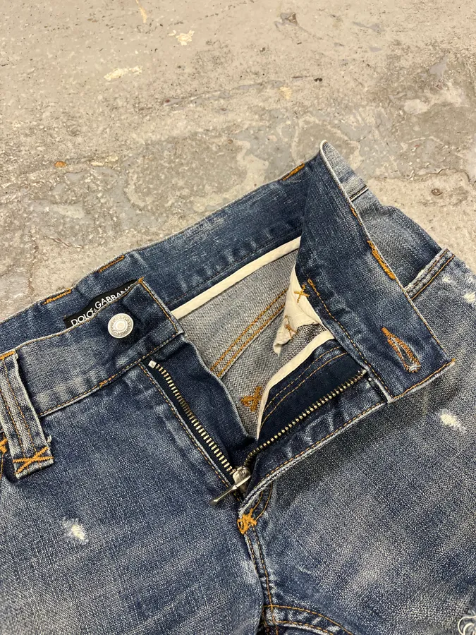 SS2011 Dolce & Gabbana Distressed Blue Denim Jeans - Image 11