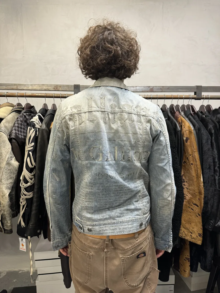 SS2011 Galliano Newspapers Aged Denim Jacket - Image 5