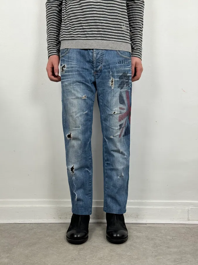 SS2011 Galliano UK Flag Newspaper Print Distressed Blue Denim Jeans - Image 2