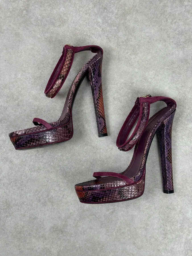 SS2011 Gucci Violet Python Leather Peep Heels by Frida Giannini - Image 11