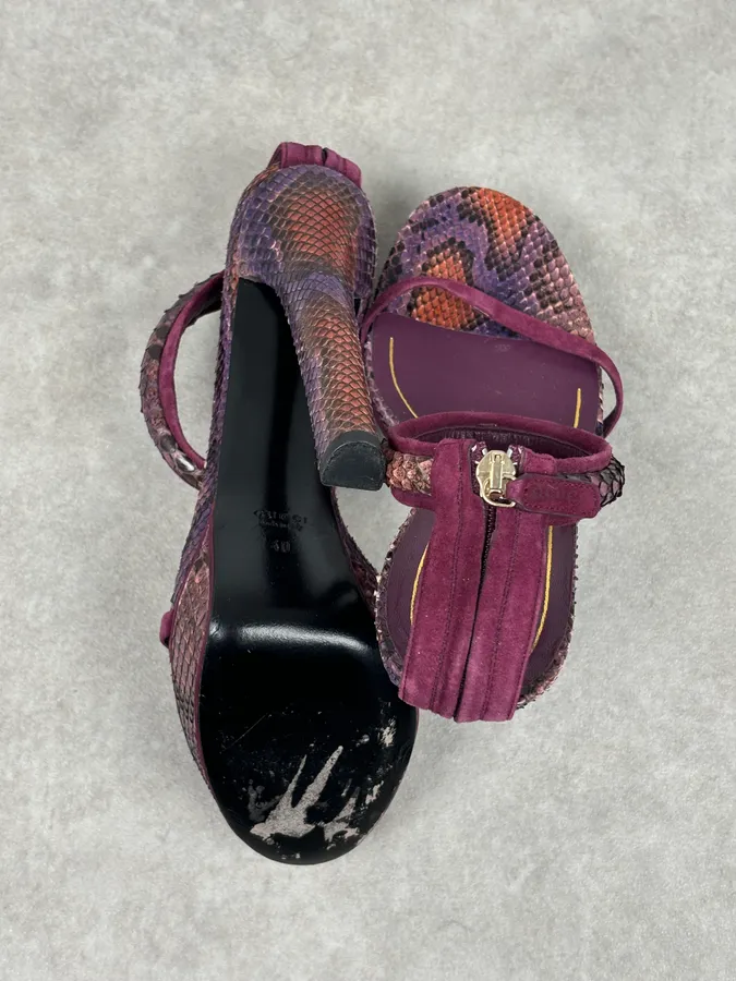 SS2011 Gucci Violet Python Leather Peep Heels by Frida Giannini - Image 14