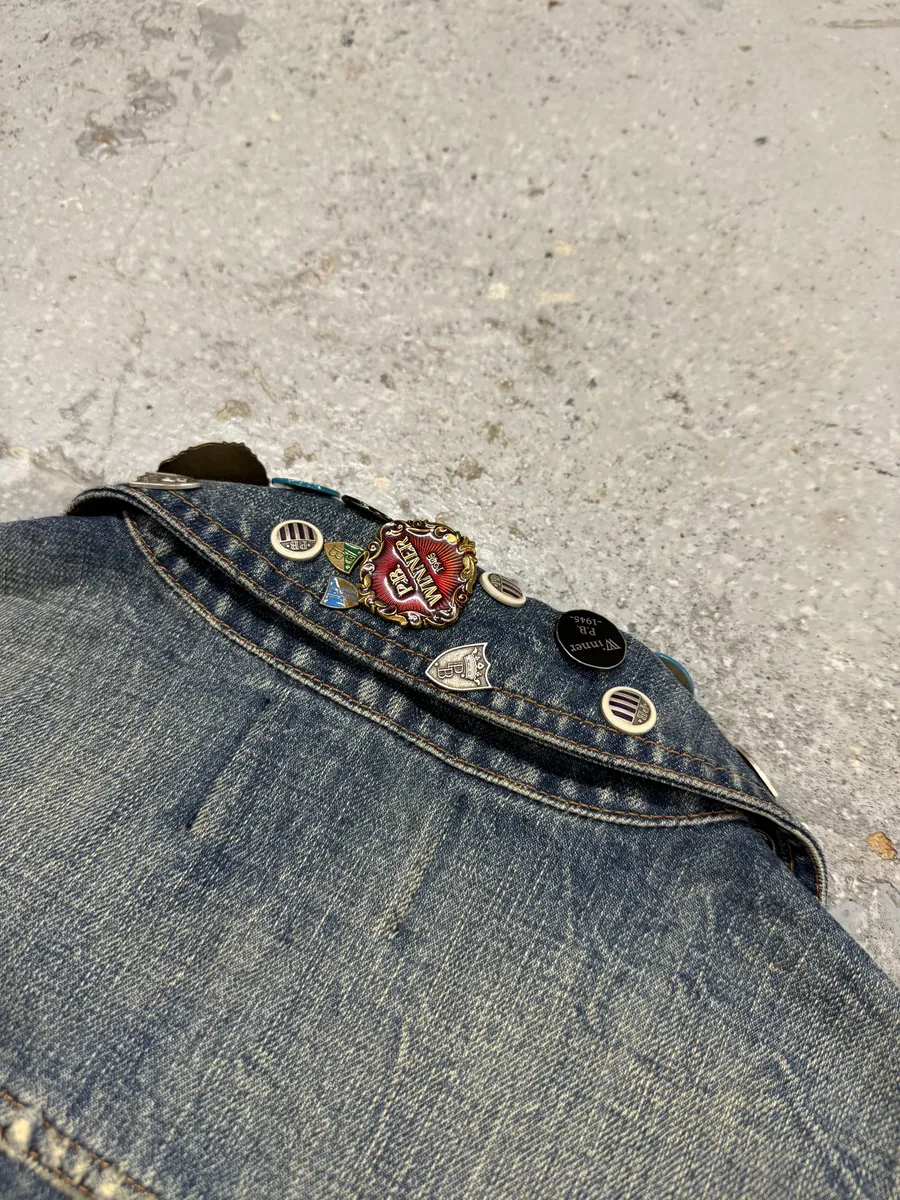 SS2012 Pierre Balmain Winner Pins Faded Denim Jacket - Image 10
