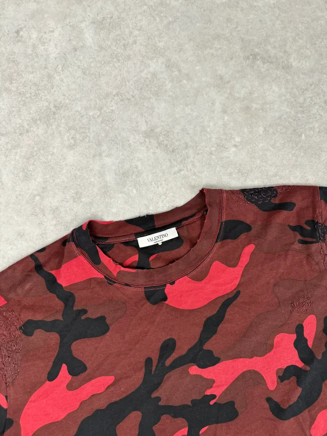 SS2012 Valentino Red Military Camouflage Distressed T-Shirt - Image 4