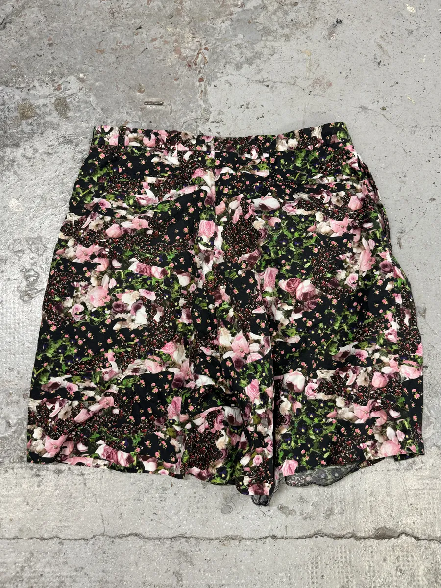 SS2014 Givenchy Floral Print Green & Pink Shorts by Riccardo Tisci - Image 5