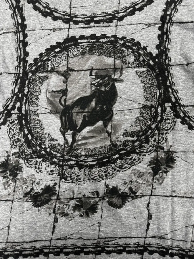 SS2015 Dolce & Gabbana Grey & Black Bull Corrida T-Shirt - Image 8