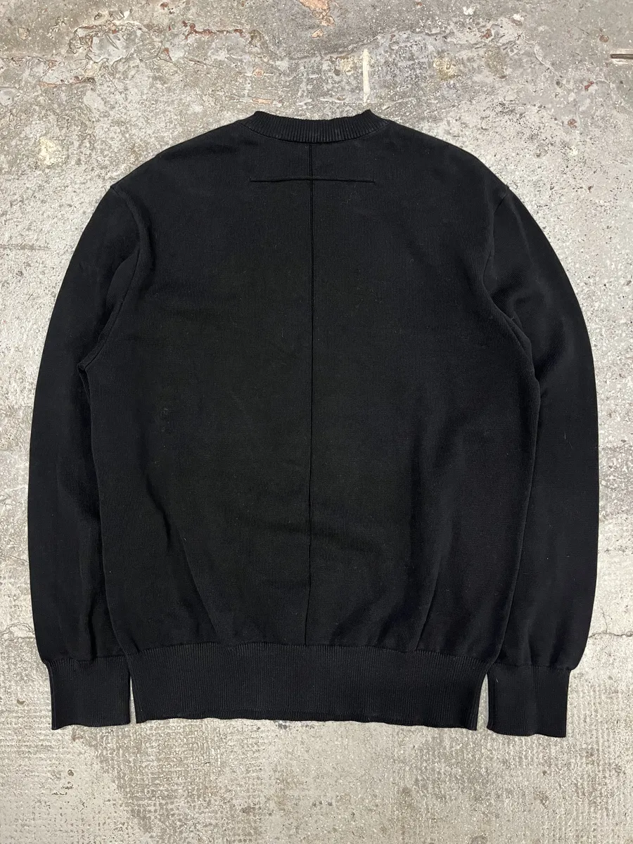 SS2017 Givenchy Black Rosas Sweater by Riccardo Tisci - Image 2
