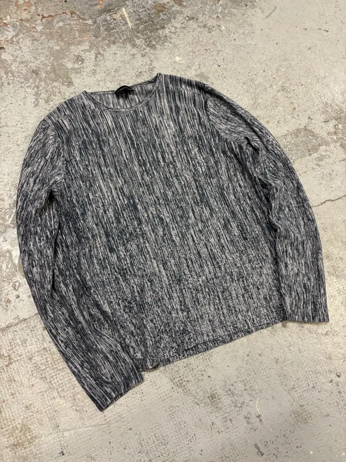 SS2021 Emporio Armani Black & White Contemporary Wool Sweater - Image 6