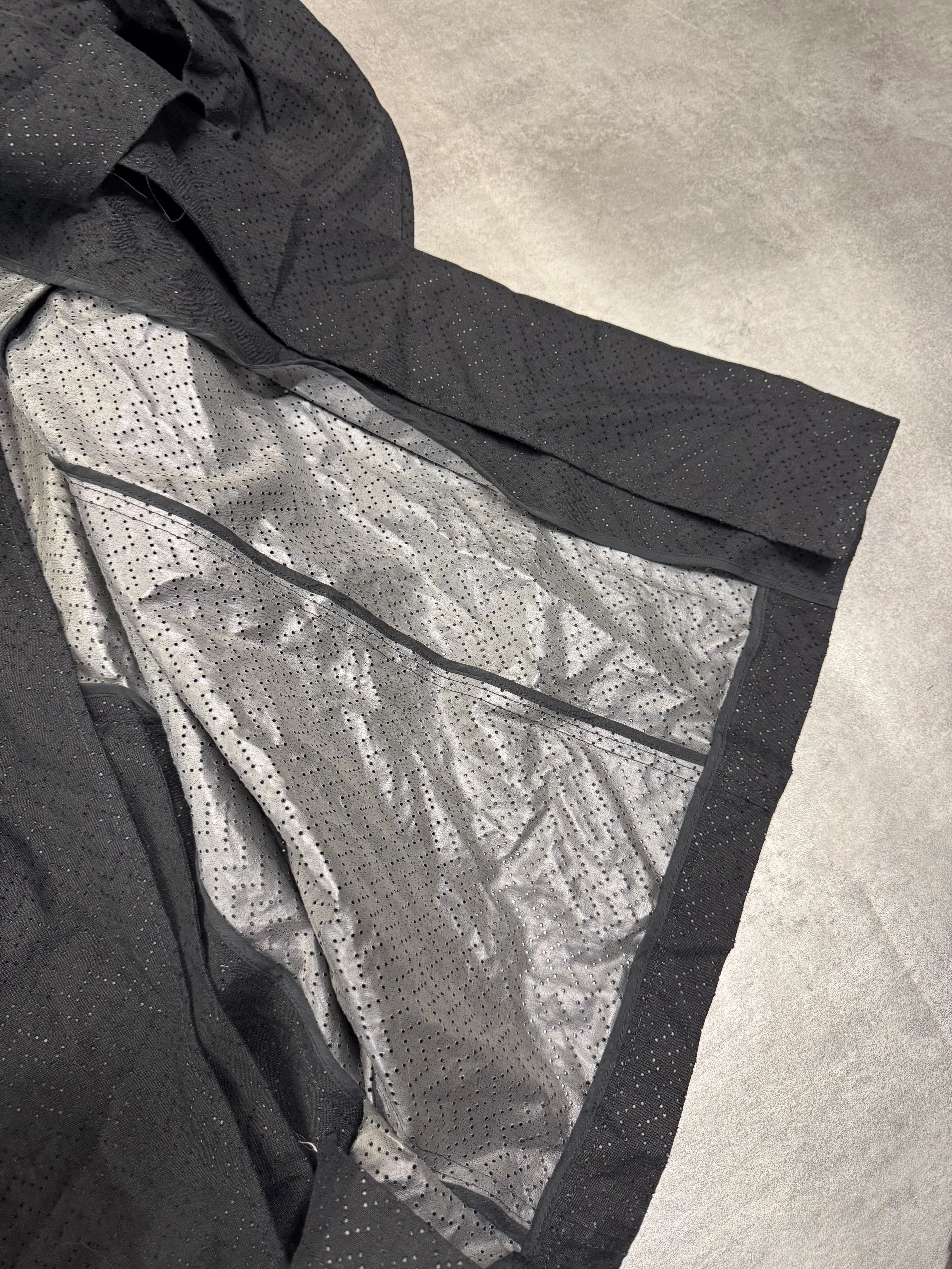 SS2022 Emporio Armani Black Linen Trench Coat - Image 8