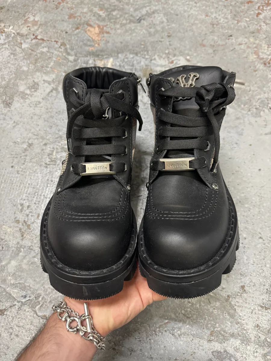 SS2024 Louis Vuitton Checker Combat Leather Boots - Image 10