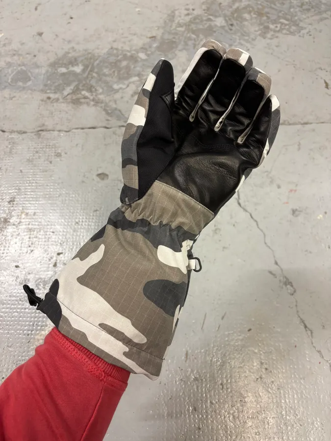 SS2025 Balenciaga Camo Pattern Ski Winter Gloves - Image 2