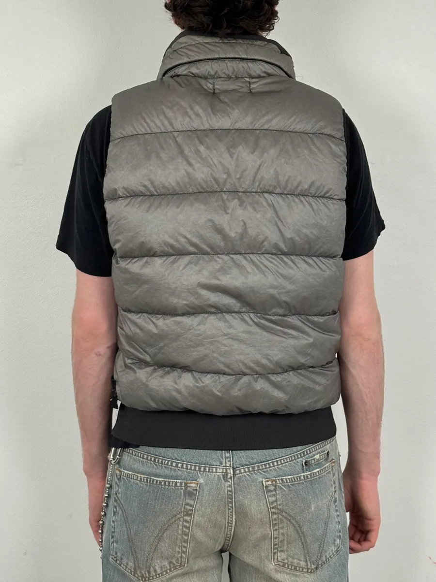 Stone Island 30th Anniversary Side Patch Grey Nylon Puffer Vest - Image 3