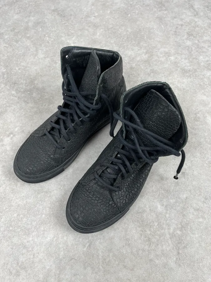 The Last Conspiracy Black Leather Crocodile Embossed High Sneakers - Image 2