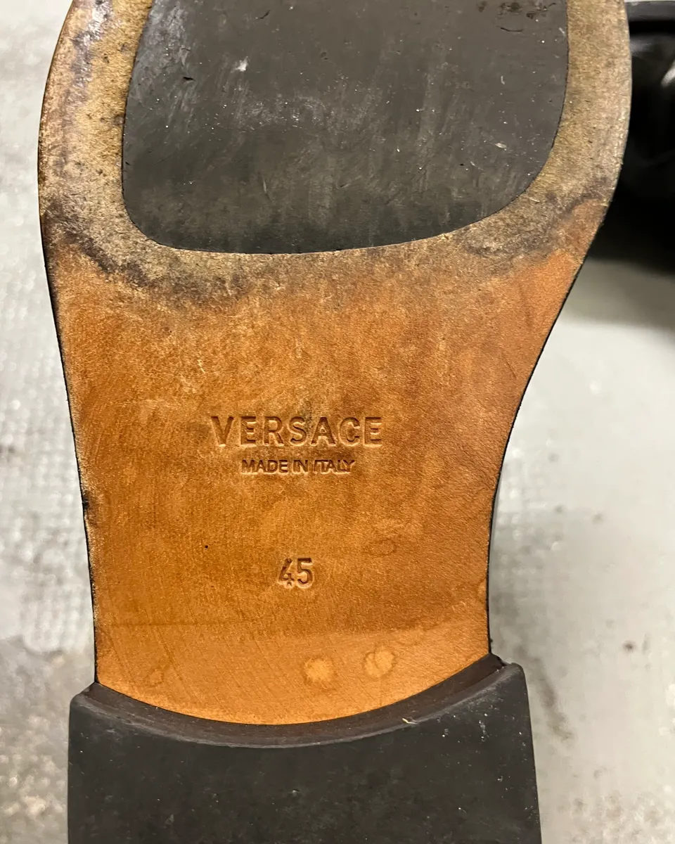 Versace Black Minimalist Leather Boots - Image 8