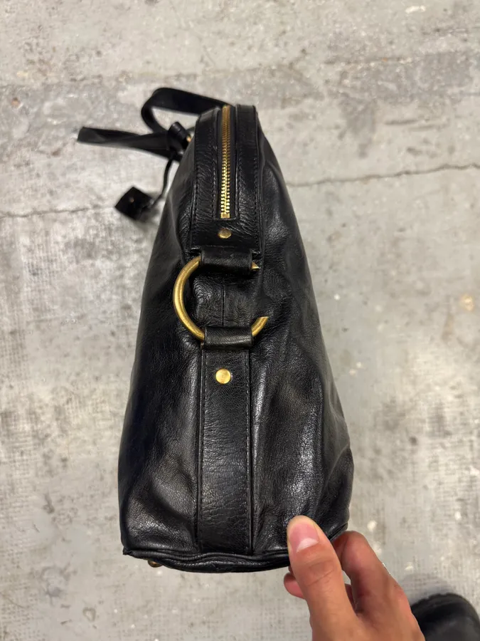 Yves Saint Laurent Black Leather Y Handle Bag - Image 9
