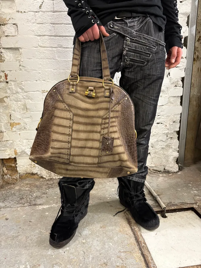 Yves Saint Laurent Easy Muse Crocodile Effect Gradient Brown Leather Bag - Image 2