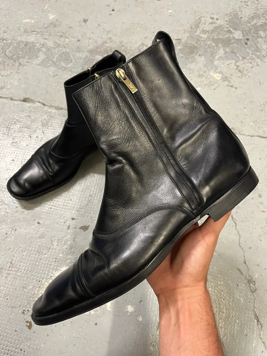 Yves Saint Laurent Zip Black Leather Boots